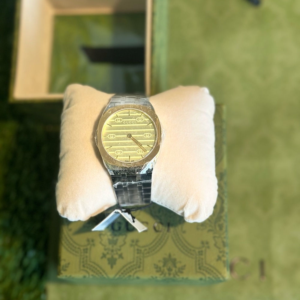 COPY - Gucci 25h 38mm watch